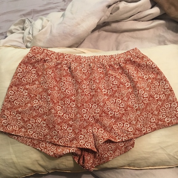 patterned shorts - Picture 1 of 1